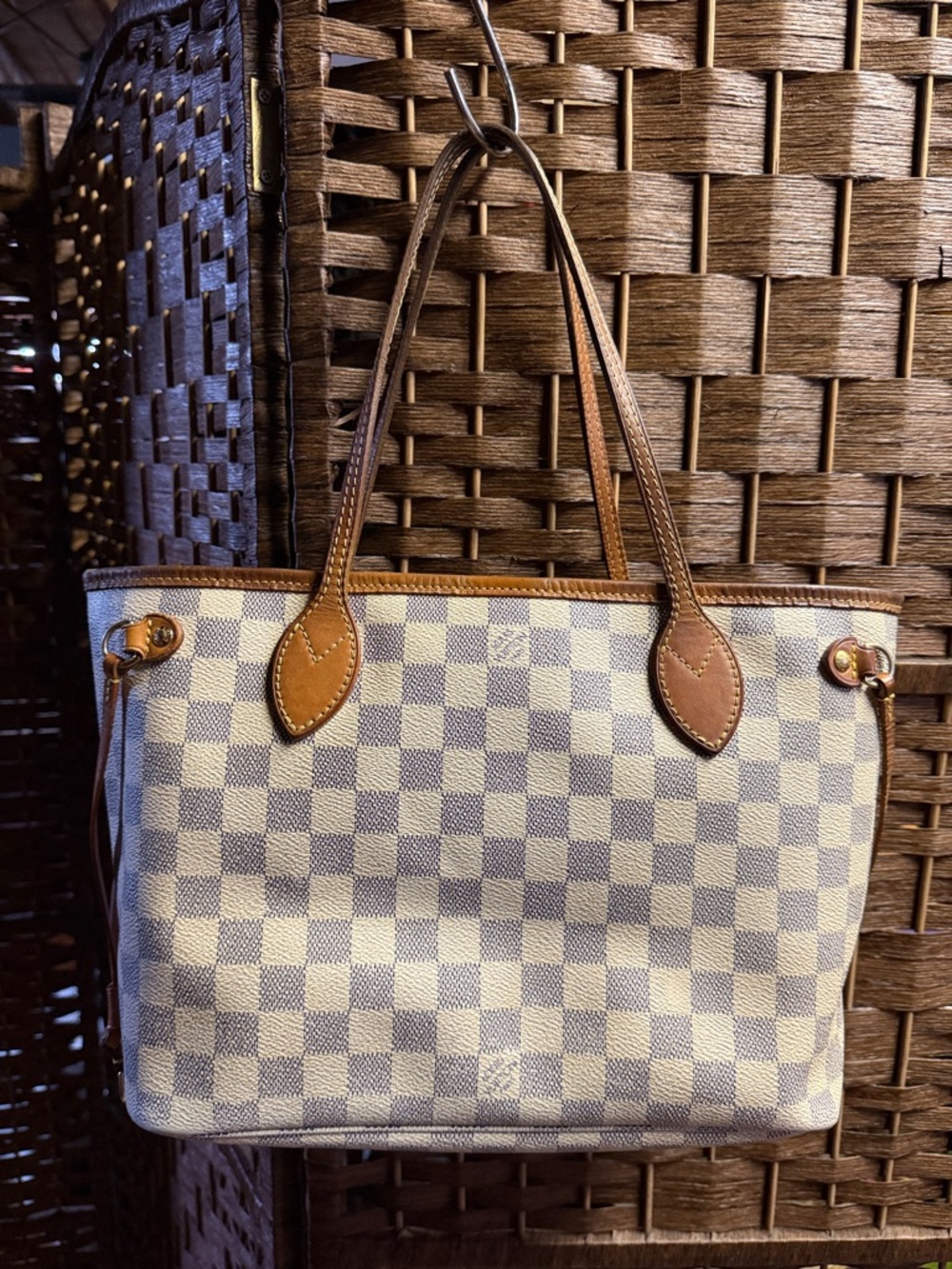 Louis Vuitton Damier Azur Neverfull PM - Picture 3 of 17
